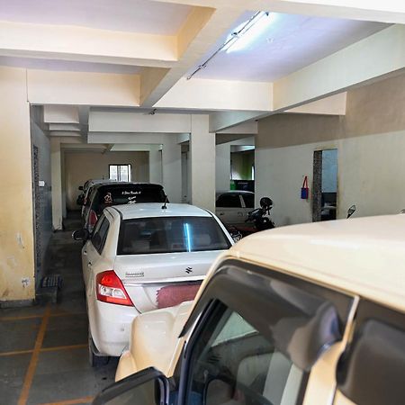 فندق Adiraj Residency نافي مومباي المظهر الخارجي الصورة
