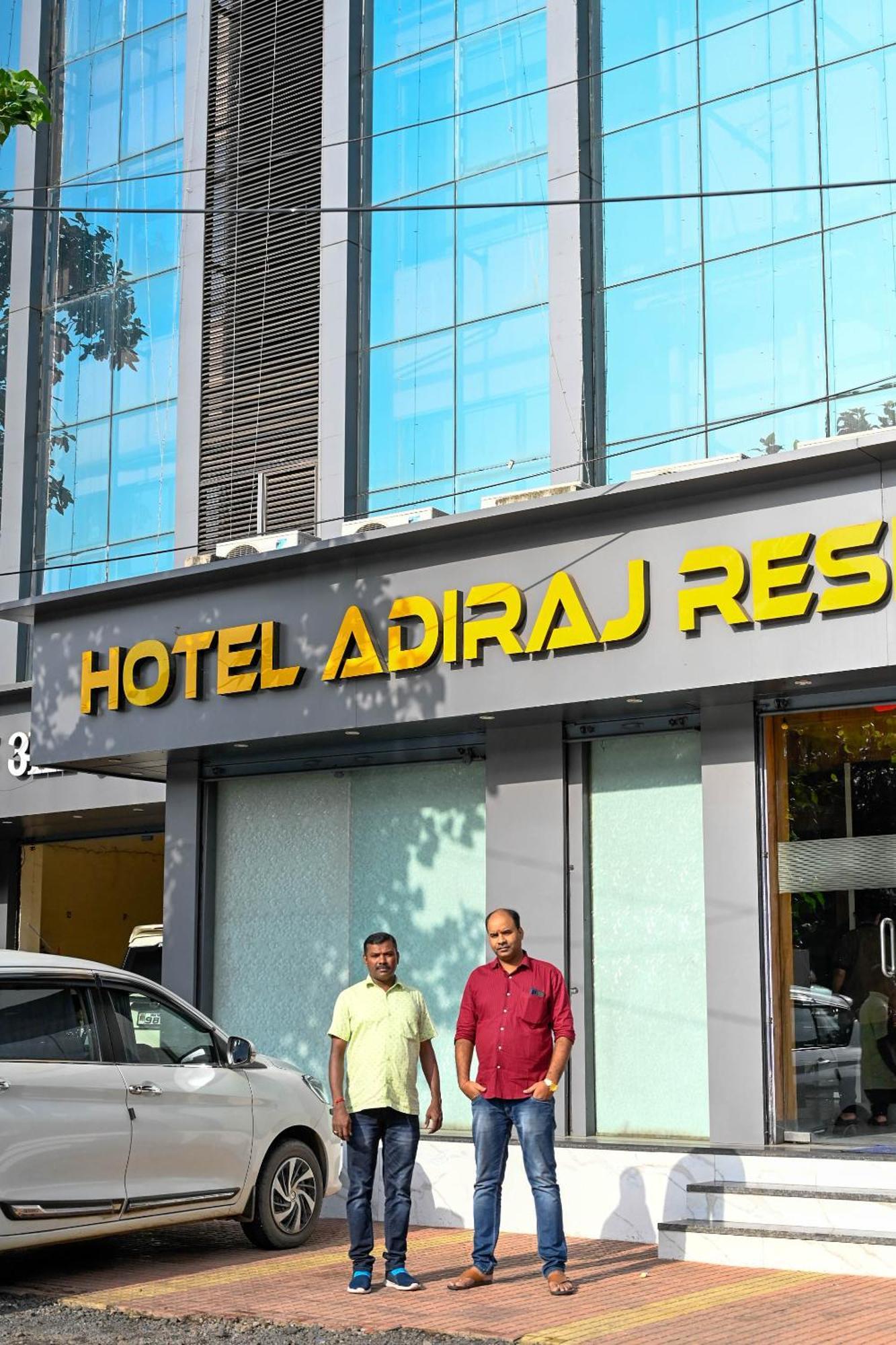 فندق Adiraj Residency نافي مومباي المظهر الخارجي الصورة