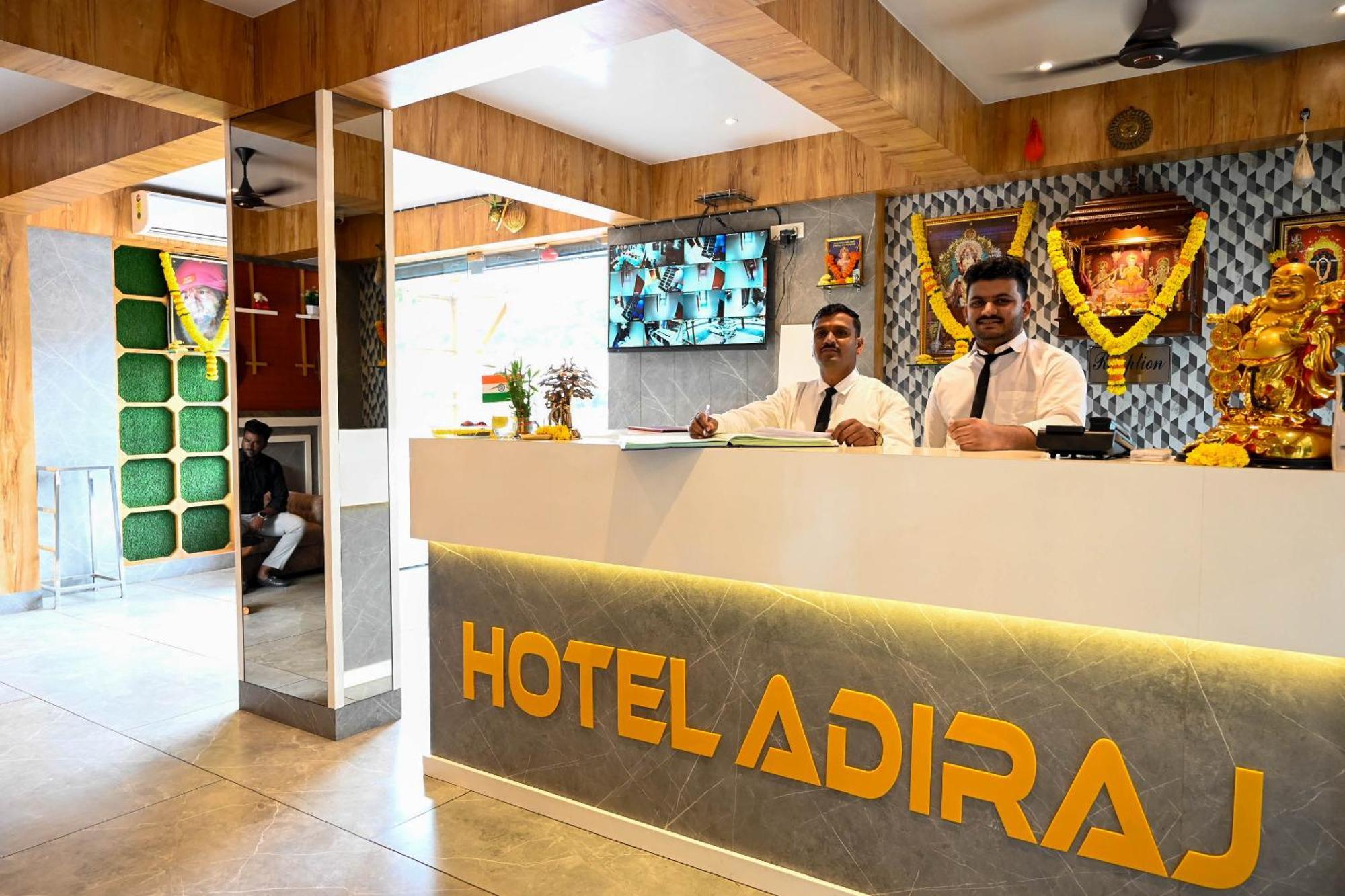 فندق Adiraj Residency نافي مومباي المظهر الخارجي الصورة
