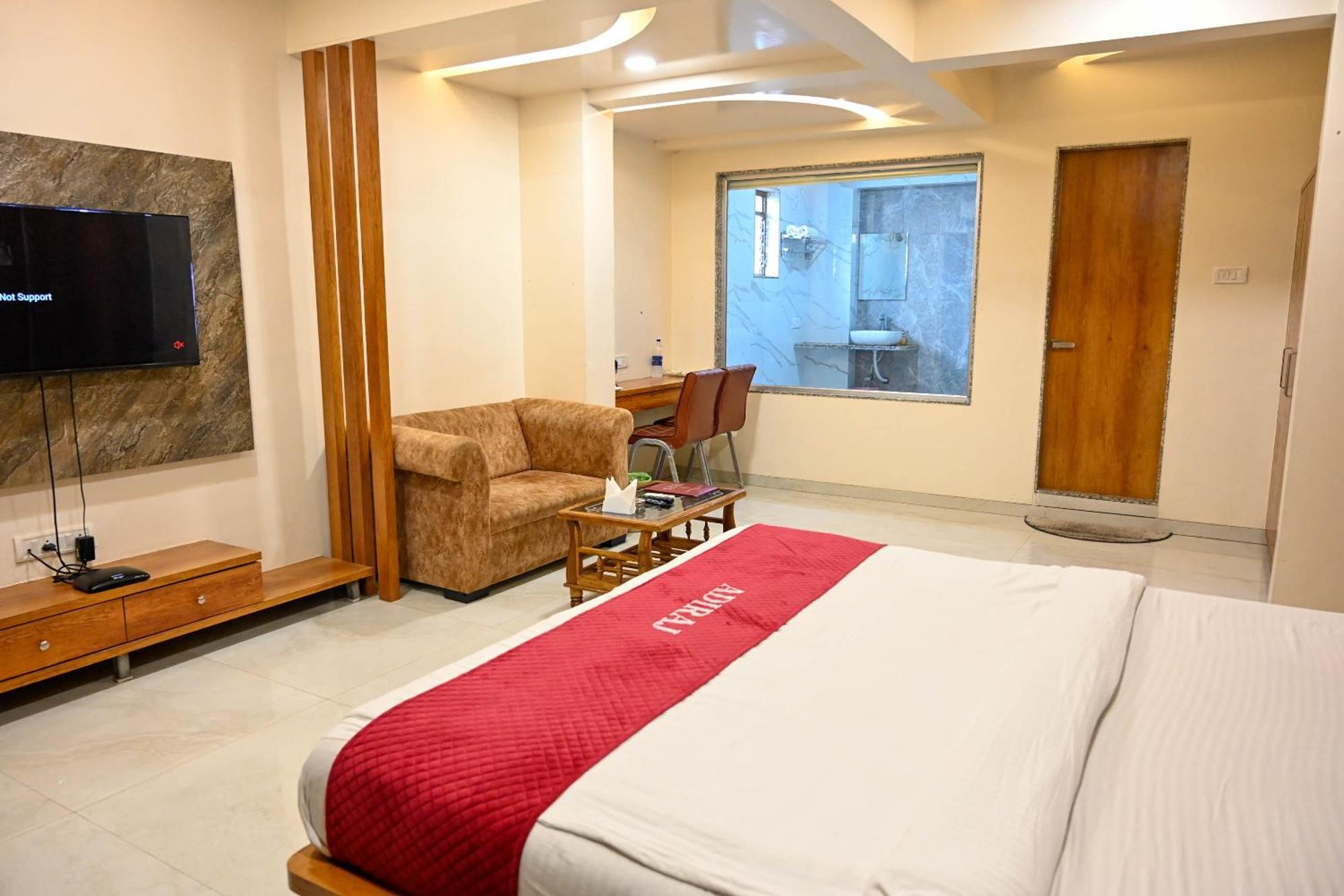 فندق Adiraj Residency نافي مومباي المظهر الخارجي الصورة
