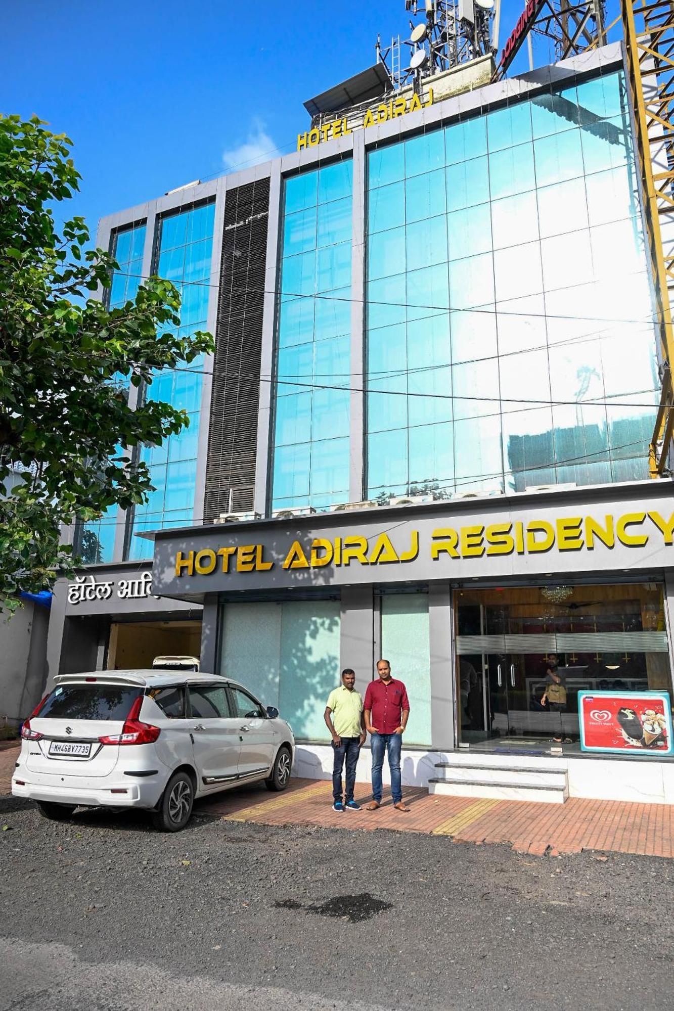فندق Adiraj Residency نافي مومباي المظهر الخارجي الصورة