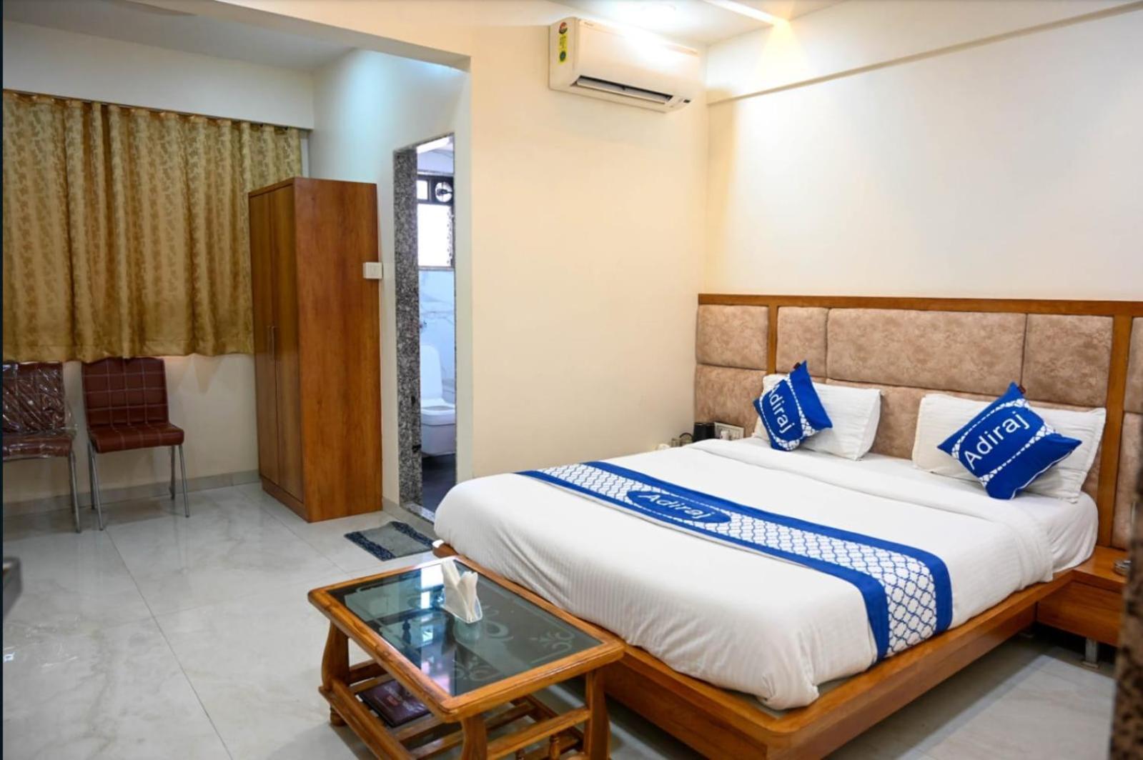 فندق Adiraj Residency نافي مومباي المظهر الخارجي الصورة
